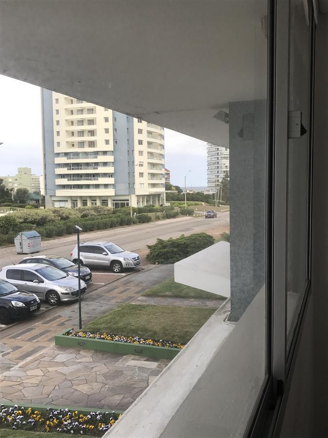 Edif Uruguay - Depto A Nuevo Appartement Punta del Este Buitenkant foto